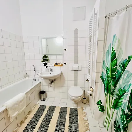 Ganzes Haus Mit Einer Terrasse, Garten Und Klimaanlage بيت للعطل كوبلنس