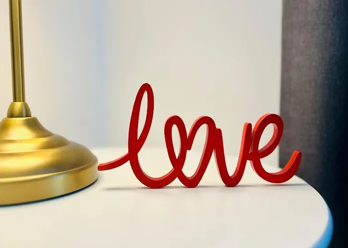 Vakantiehuis Ganzes Haus Mit Einer Terrasse, Garten Und Klimaanlage