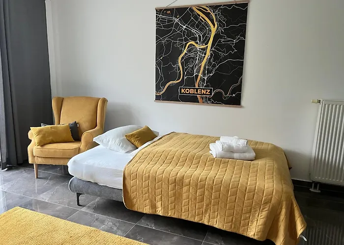 Ganzes Haus Mit Einer Terrasse, Garten Und Klimaanlage Nyaraló