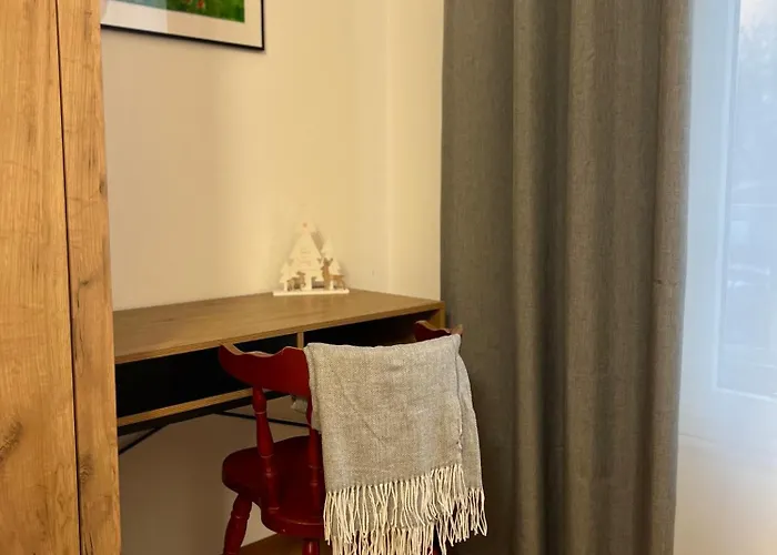 Vakantiehuis Ganzes Haus Mit Einer Terrasse, Garten Und Klimaanlage *