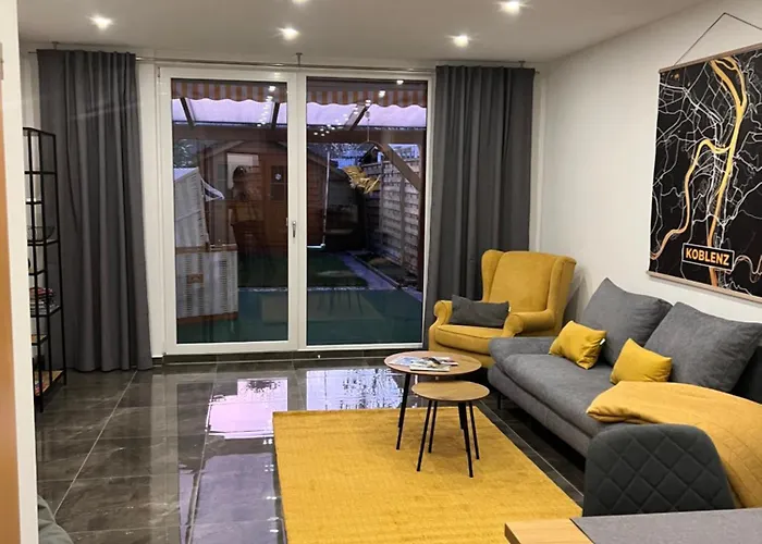 Ganzes Haus Mit Einer Terrasse, Garten Und Klimaanlage Feriehus