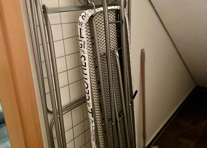 Ganzes Haus Mit Einer Terrasse, Garten Und Klimaanlage